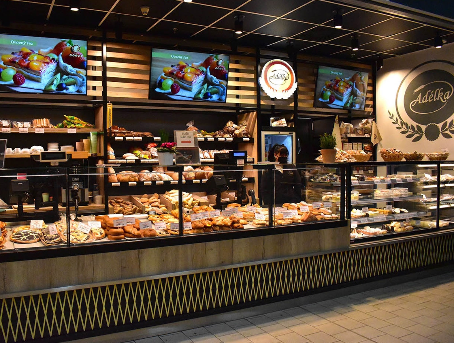 Foto prodejny Adélka 517 Kaufland J.Hradec